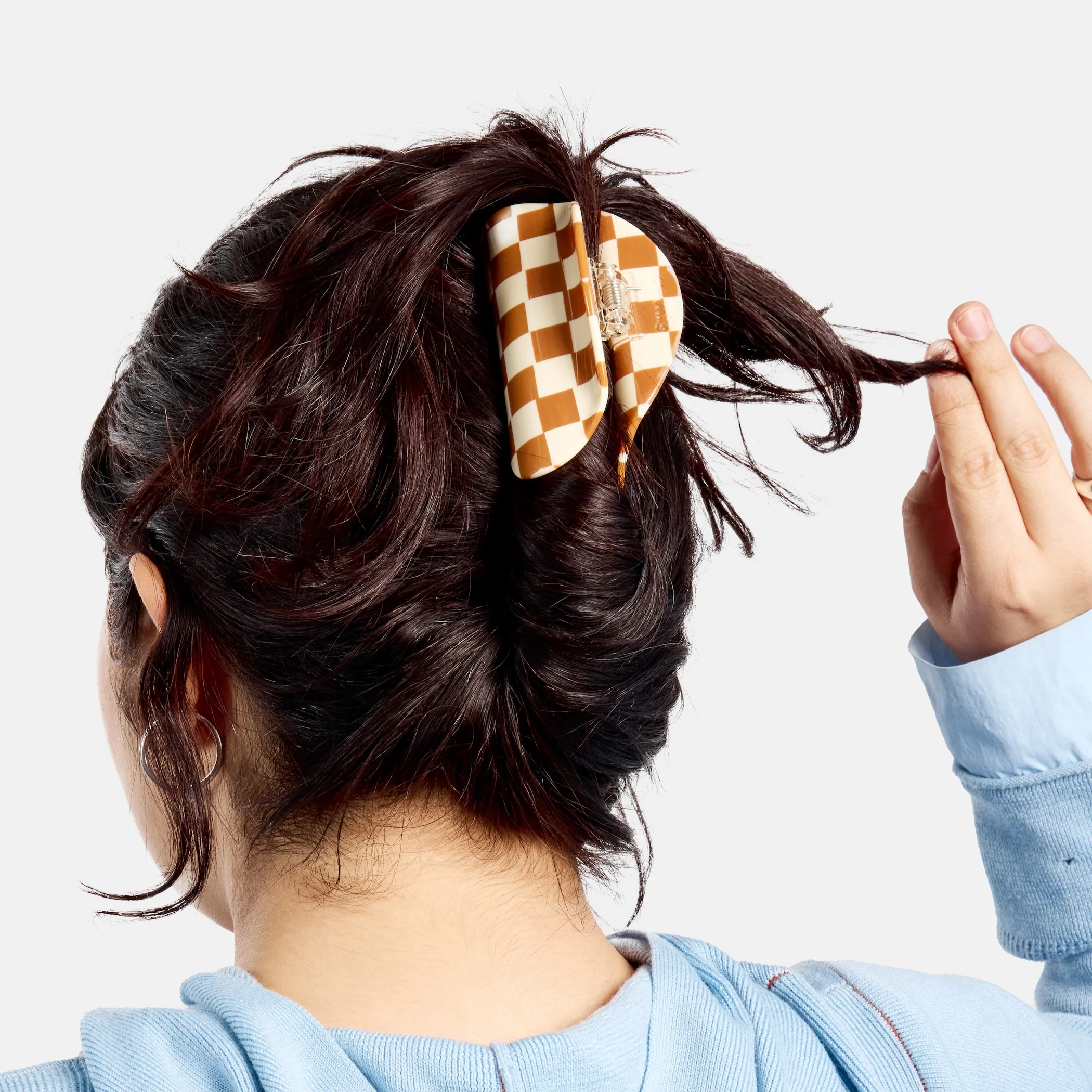 Checker Claw in Caramel - Image 4