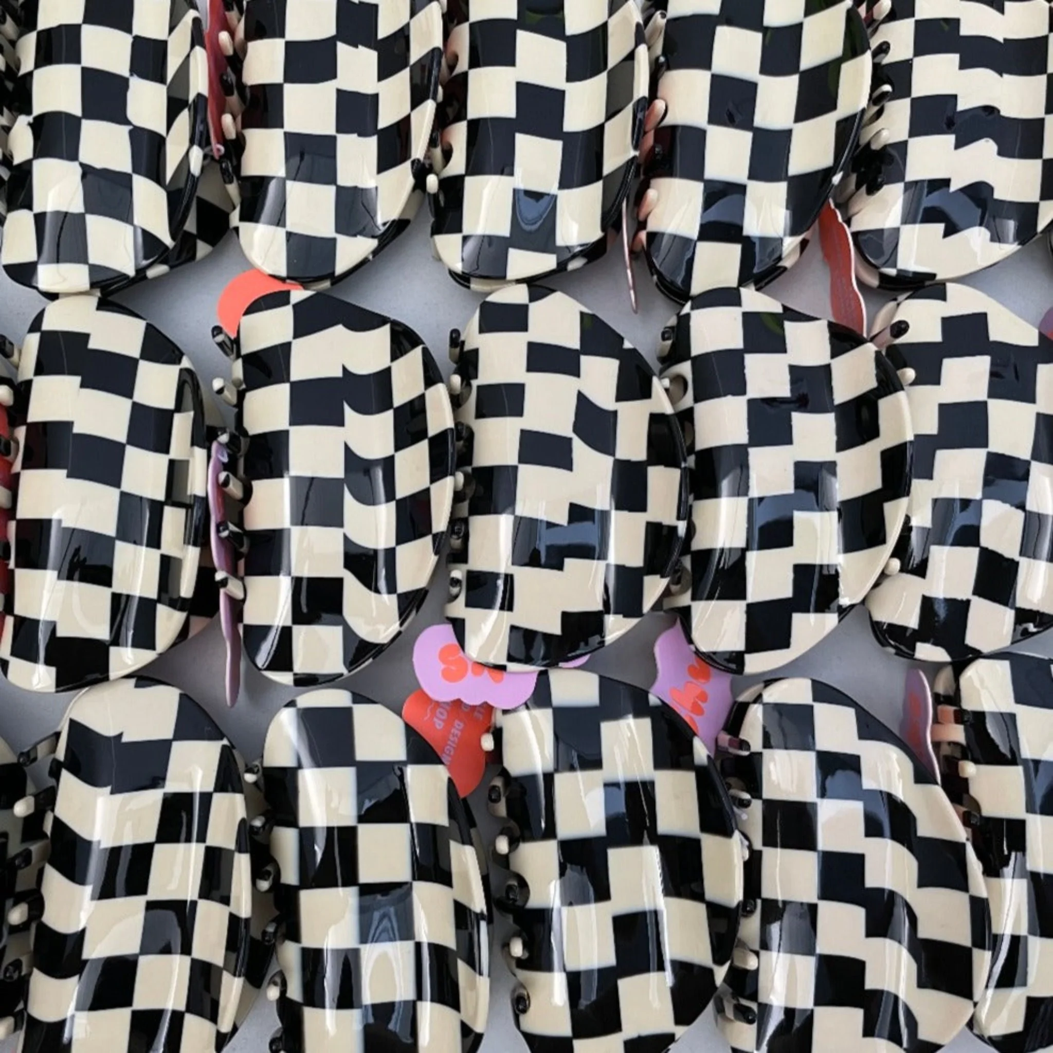 Oopsie Checker Claw - Image 6