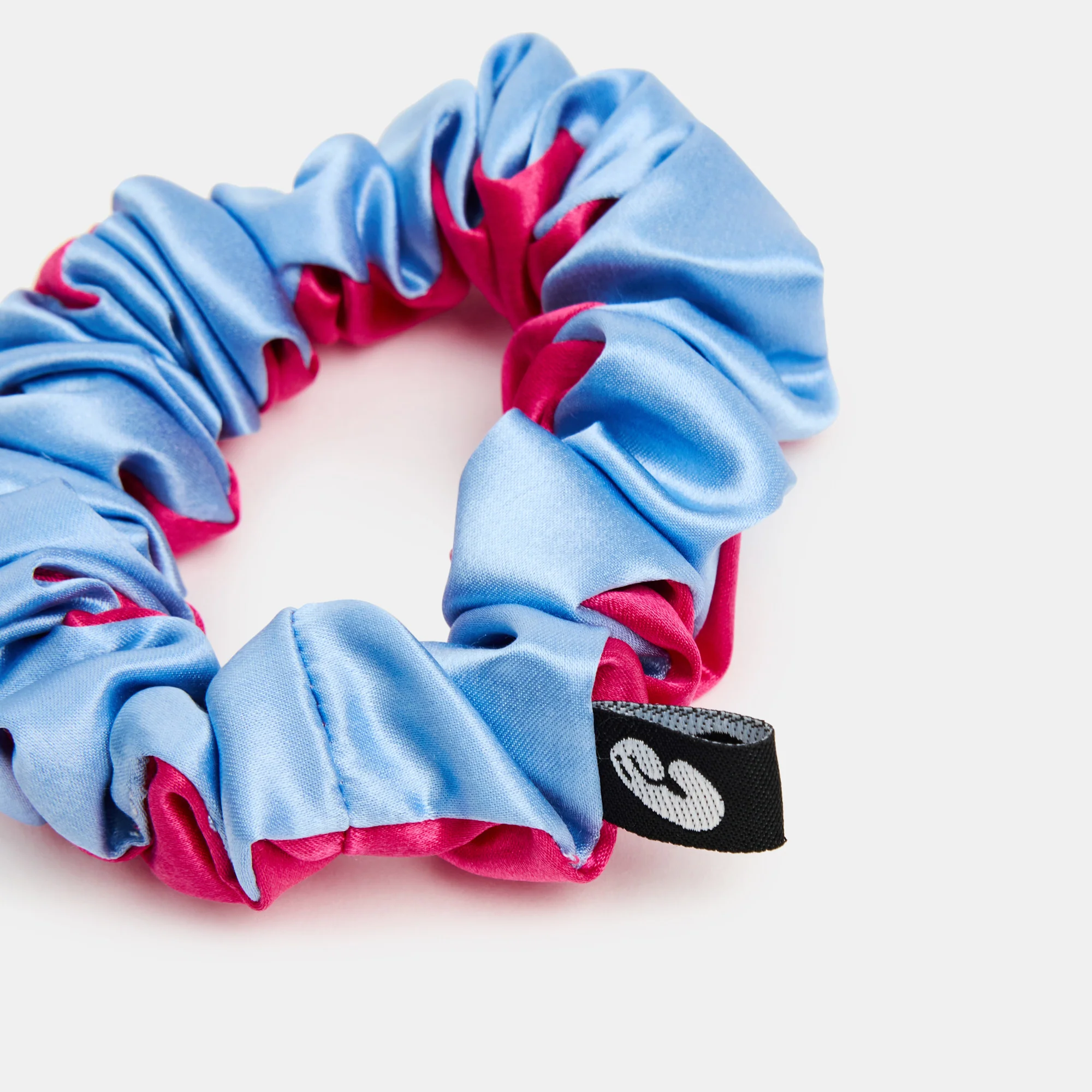 Silk Scrunchies in Medium Jester - Image 6