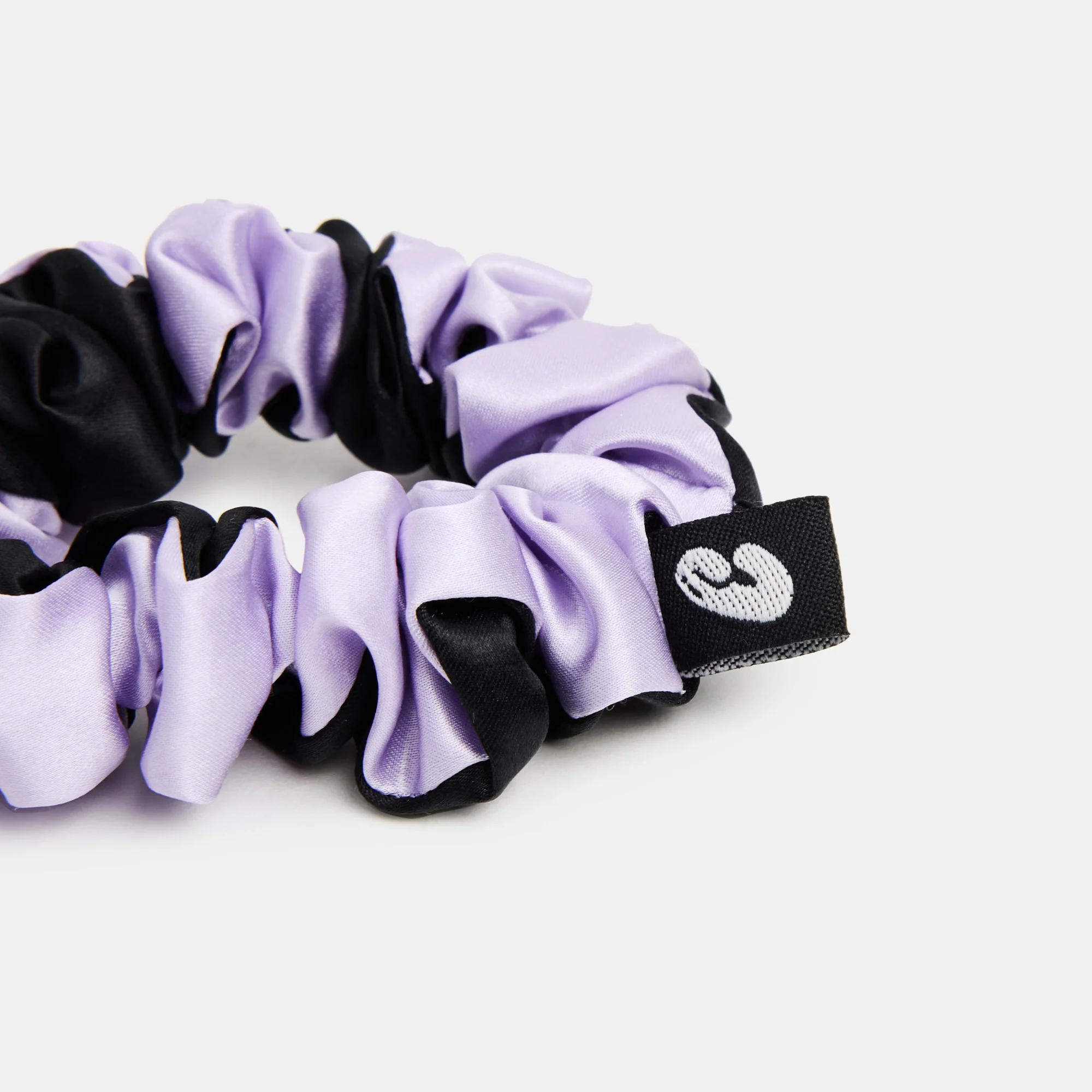 Silk Scrunchies in Medium Jester - Image 7